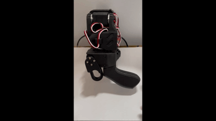 Orientation and gripper operation of leader arm